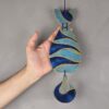 Escultura de gato para parede Haroldo Azul faixas