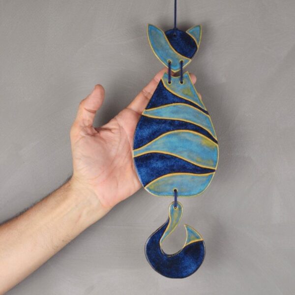 Escultura de gato para parede Haroldo Azul faixas