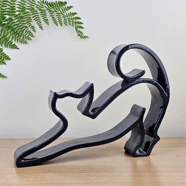 Escultura de gato em cerâmica Espreguiça Cinza