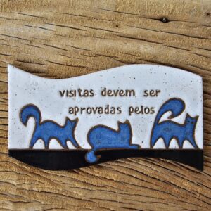 Placa de cerâmica com gato BANDEIRINHA / Sapequinhas / Azul, branco e preto